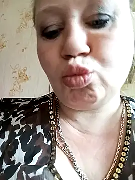 Snapshot of KiraStanton chatting on March 6, 12:56 pm KiraStanton online show from March 6, 12:56 pm