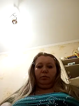 Snapshot of KiraStanton chatting on March 16, 9:41 pm KiraStanton online show from March 16, 9:41 pm