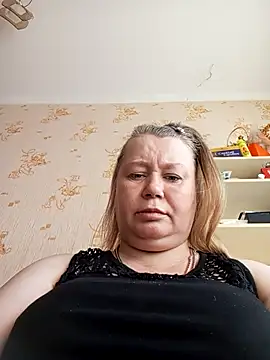 Snapshot of KiraStanton chatting on March 17, 12:41 pm KiraStanton online show from March 17, 12:41 pm