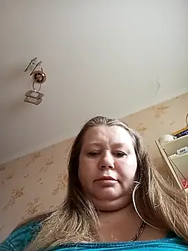 Snapshot of KiraStanton chatting on March 19, 2:43 pm KiraStanton online show from March 19, 2:43 pm