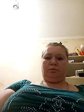 Snapshot of KiraStanton chatting on March 24, 7:41 pm KiraStanton online show from March 24, 7:41 pm