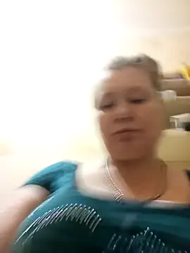 Snapshot of KiraStanton chatting on March 25, 10:38 pm KiraStanton online show from March 25, 10:38 pm