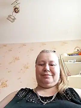 Snapshot of KiraStanton chatting on March 30, 11:00 am KiraStanton online show from March 30, 11:00 am