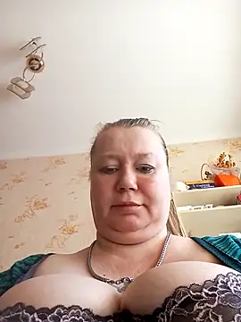 KiraStanton online show from May 3, 11:49 am