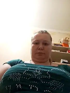 KiraStanton online show from May 11, 5:43 pm