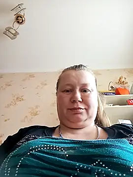 KiraStanton online show from May 12, 12:13 pm