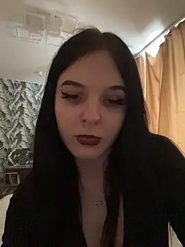 KrisHensley online show from February 22, 8:57 am