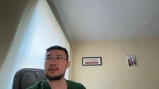 jasonryu2025 online show from May 3, 9:48 am