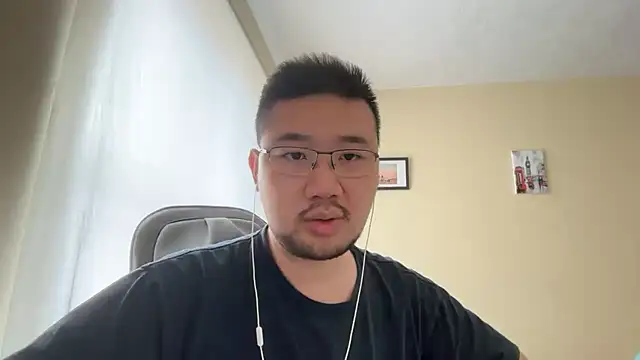 jasonryu2025 online show from May 6, 10:31 am