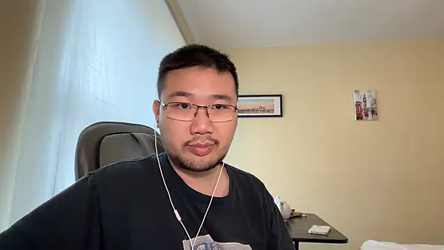jasonryu2025 online show from May 7, 12:43 pm