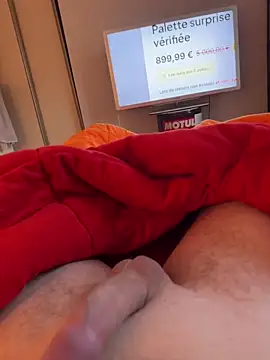 Snapshot of foudesexe23 chatting on March 24, 6:07 am foudesexe23 online show from March 24, 6:07 am