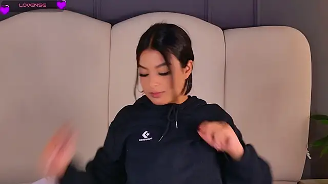 BrunaMonroee online show from April 29, 12:42 pm