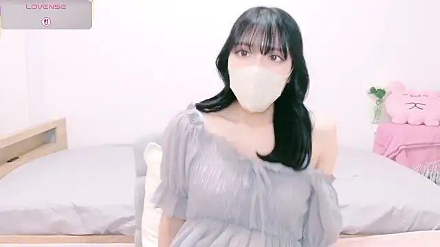 Snapshot of natsuka-chan chatting on April 11, 8:40 am natsuka-chan online show from April 11, 8:40 am