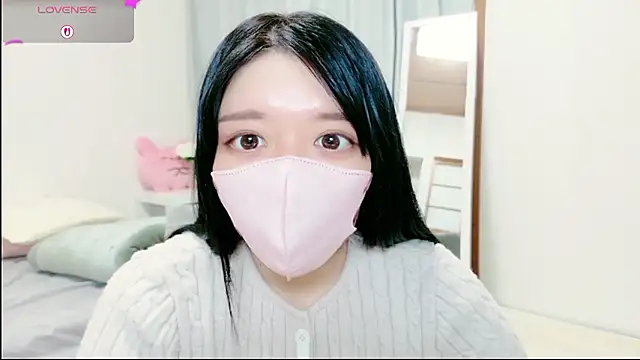 Snapshot of natsuka-chan chatting on May 13, 11:18 am natsuka-chan online show from May 13, 11:18 am