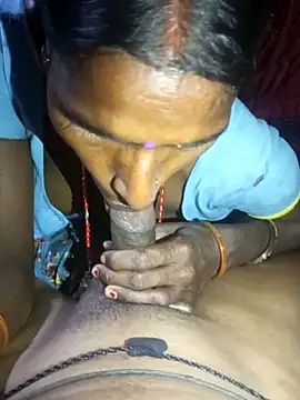 Snapshot of Ankit_couple2525 chatting on April 6, 8:54 pm Ankit couple2525 online show from April 6, 8:54 pm