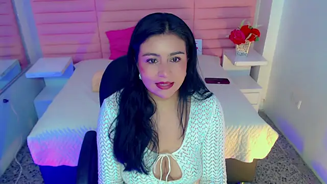 Snapshot of scarleth_whisper chatting on April 4, 2:03 pm scarleth whisper online show from April 4, 2:03 pm