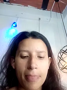 milk chloe  online show from May 12, 1:41 pm