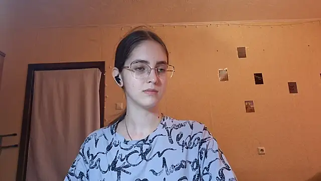 Katelemon online show from June 30, 9:32 am