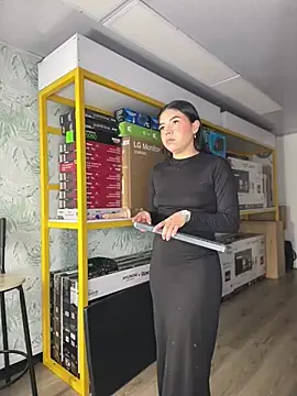 Snapshot of Ambarina_ chatting on April 11, 11:25 am Ambarina online show from April 11, 11:25 am