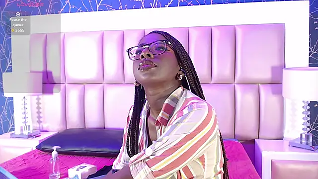 MelodyBlazze online show from April 7, 8:20 pm