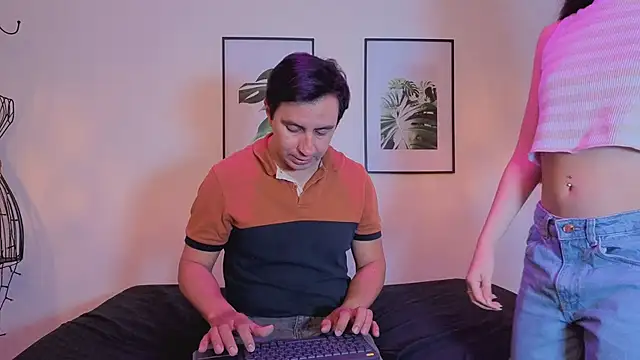 Snapshot of vishnu_lakshmi chatting on March 31, 11:32 am vishnu lakshmi online show from March 31, 11:32 am