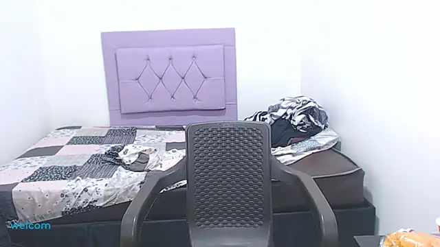 blackhorseet online show from May 13, 4:43 am