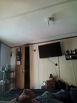 Snapshot of Hard1Ready chatting on April 6, 3:35 pm Hard1Ready online show from April 6, 3:35 pm