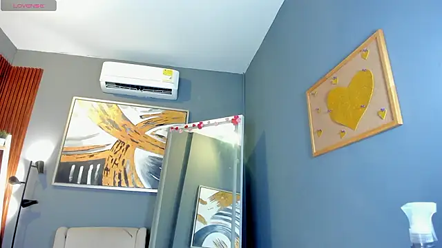 Snapshot of cailing_ chatting on March 9, 10:52 am cailing online show from March 9, 10:52 am