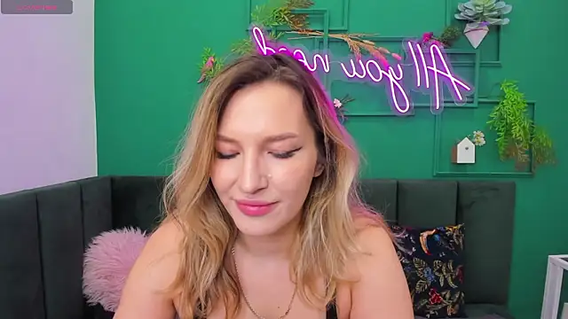 Snapshot of StellaAlluring chatting on March 3, 1:45 am StellaAlluring online show from March 3, 1:45 am