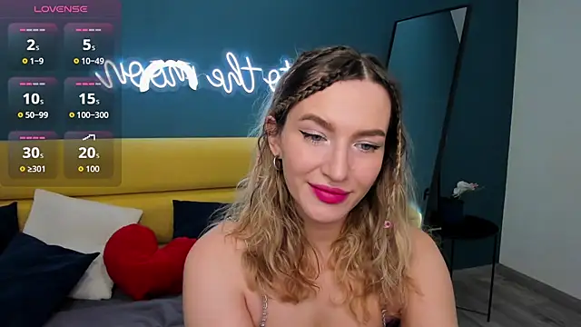 Snapshot of StellaAlluring chatting on March 17, 1:32 am StellaAlluring online show from March 17, 1:32 am