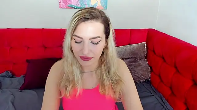 StellaAlluring online show from May 7, 1:33 am