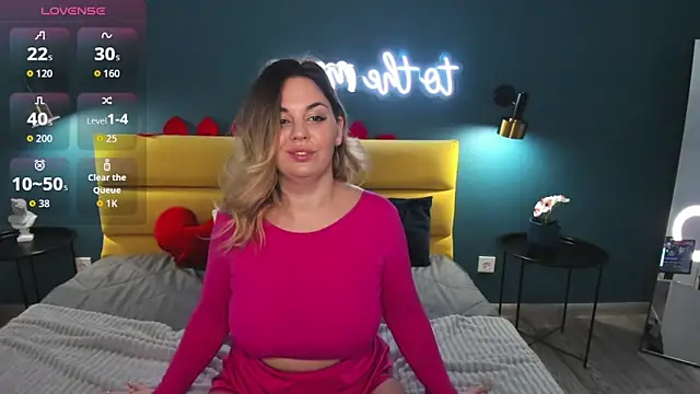 Snapshot of SofiaFabulous chatting on March 8, 1:36 am SofiaFabulous online show from March 8, 1:36 am