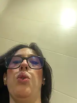 susi chimm online show from May 4, 4:03 pm
