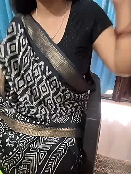 Queenlipx online show from February 21, 11:33 am