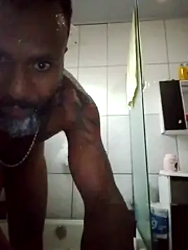 Snapshot of maurofoz26 chatting on March 6, 9:44 pm maurofoz26 online show from March 6, 9:44 pm