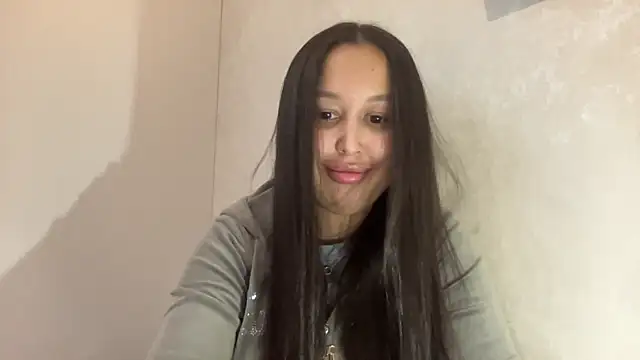 Snapshot of Dana_005 chatting on March 7, 7:11 pm Dana 005 online show from March 7, 7:11 pm