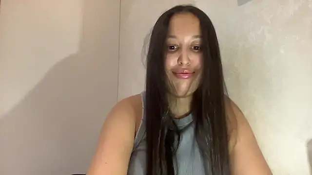 Snapshot of Dana_005 chatting on March 17, 9:07 pm Dana 005 online show from March 17, 9:07 pm