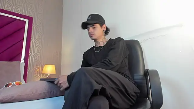 Dominic Foxx online show from March 14, 12:21 pm