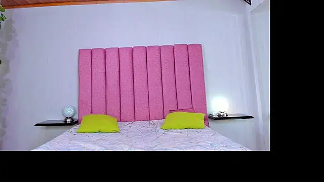 Snapshot of JennieRider chatting on March 11, 7:09 pm JennieRider online show from March 11, 7:09 pm