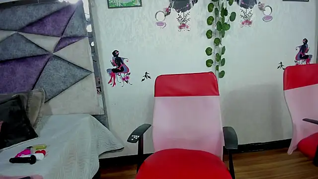 JennieRider online show from May 13, 7:55 pm