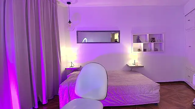 Snapshot of dina_ellis chatting on March 10, 12:21 pm dina ellis online show from March 10, 12:21 pm