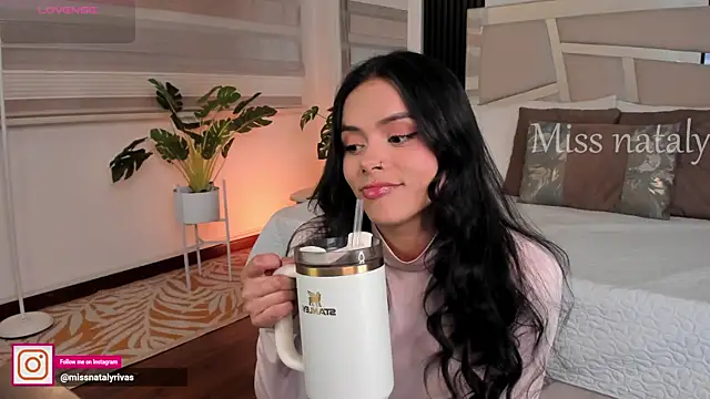 Snapshot of missnataly chatting on March 31, 10:43 pm missnataly online show from March 31, 10:43 pm