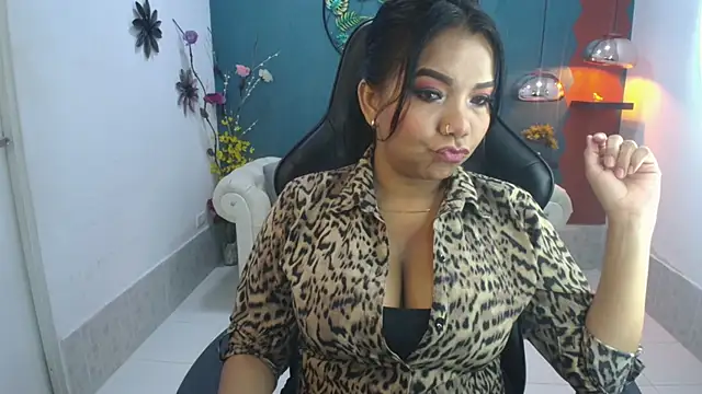 Snapshot of Elizabeth_Suan_ chatting on March 17, 11:35 am Elizabeth Suan online show from March 17, 11:35 am