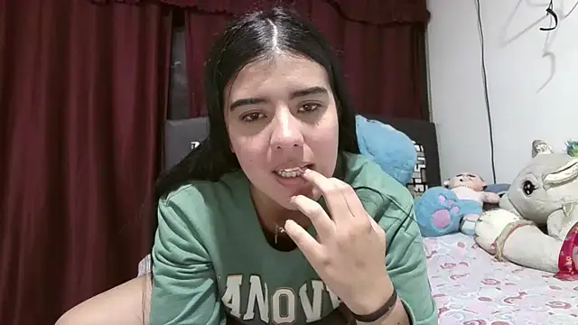 Snapshot of Nataly_2809 chatting on April 13, 3:23 am Nataly 2809 online show from April 13, 3:23 am