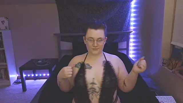 VelvetVixenXOX online show from March 14, 1:44 am