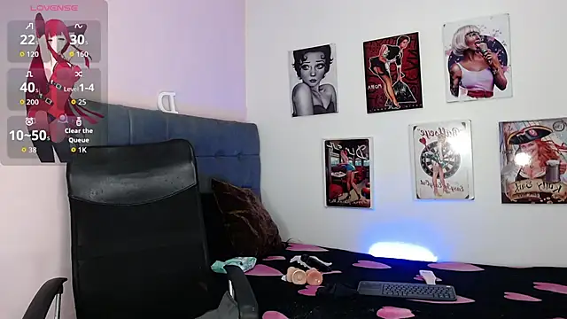 Snapshot of Lana_C chatting on April 4, 1:59 am Lana C online show from April 4, 1:59 am