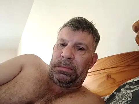stud2512 online show from May 2, 7:02 am