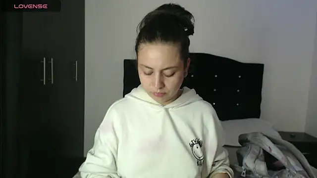 Snapshot of Ana__arms chatting on April 9, 2:55 pm Ana arms online show from April 9, 2:55 pm