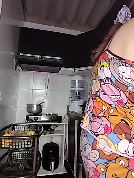 ivonnahills online show from May 14, 4:58 pm