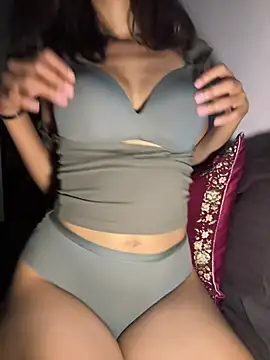 corallion online show from March 27, 10:04 am